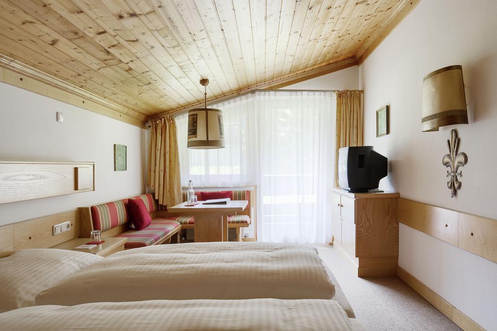 Aparthotel Chalet Wetzlgut Bad Gastein Chambre photo